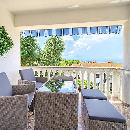 Apartment Jadran Malinska Extérieur photo